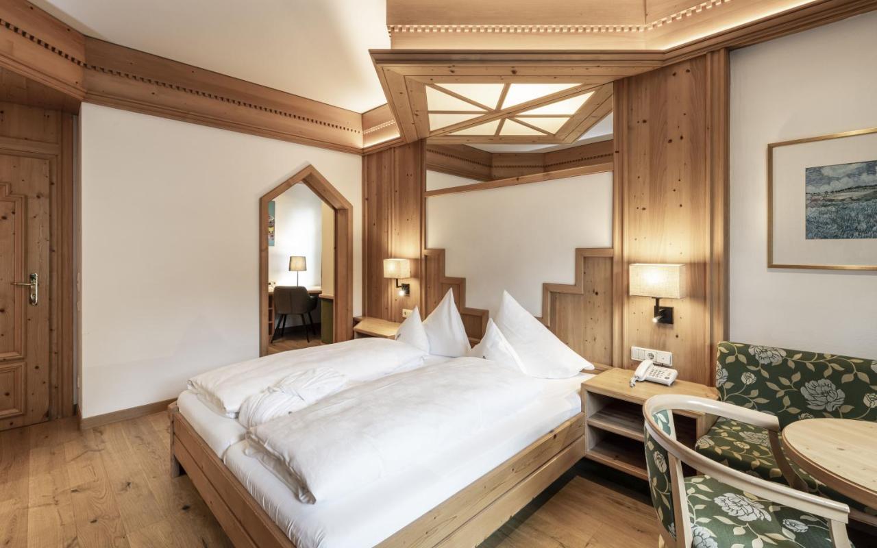 Ferien & Wellnesshotel Windschar Brunico Ngoại thất bức ảnh