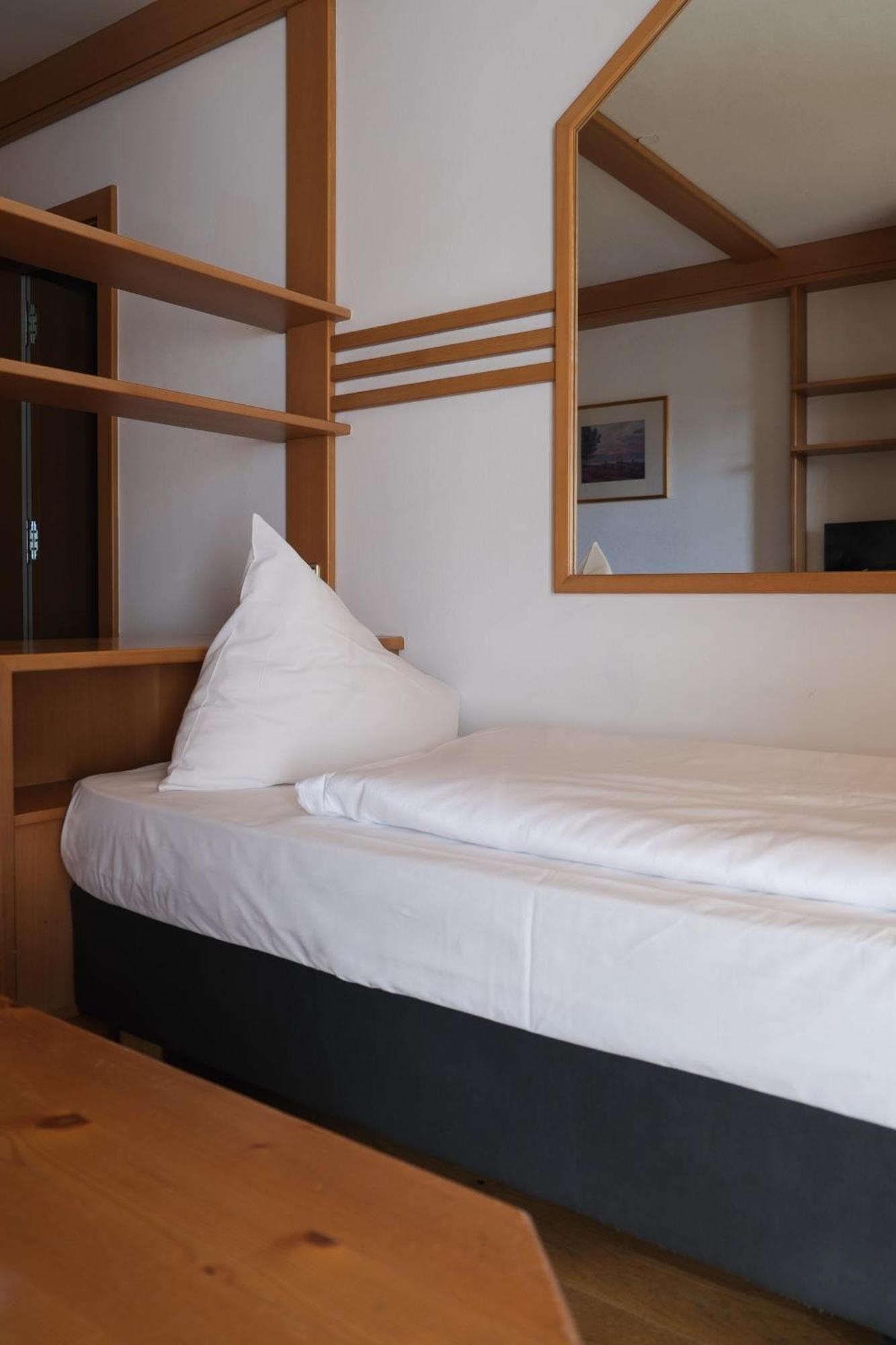 Ferien & Wellnesshotel Windschar Brunico Ngoại thất bức ảnh